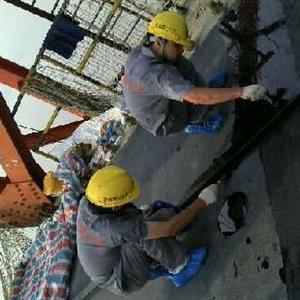 南昌皓宇健康食品研发有限公司员工在做复合润滑涂层